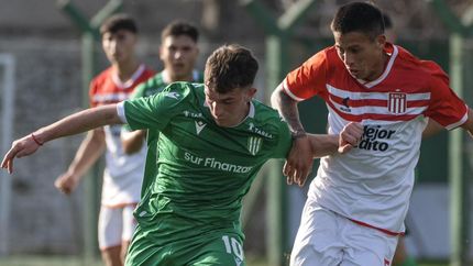 Gomez anotó el primer gol de Banfield en el actual torneo de Reserva.