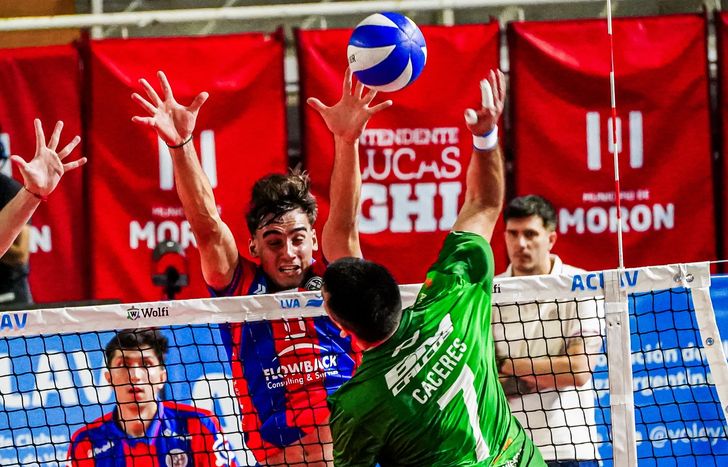 El triunfo ante San Lorenzo clasificó a Defensores de Banfield a las semifinales.