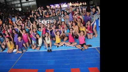 Lomas: gran festejo de fin de año de la Escuela de Comedia Musical