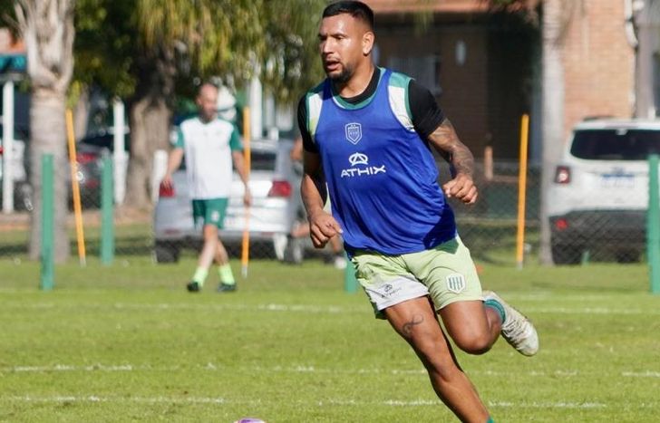 Chávez, al margen por varias fechas.