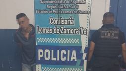 El hombre detenido tras el robo en Lomas de Zamora.