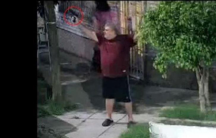 Aseguró que le molestó la música alta.