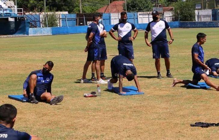 El Azul sigue ajustando detalles con amistosos.