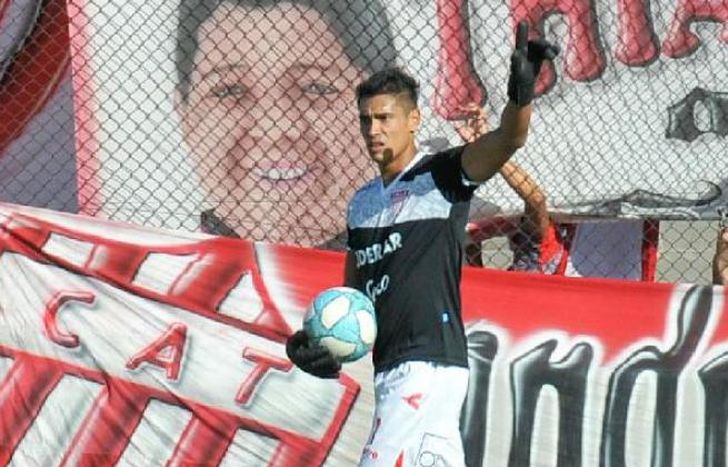 El arquero se va a préstamo a Sportivo Desamparados.