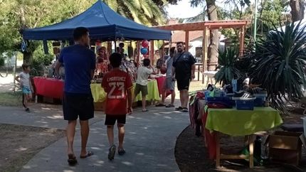 La feria es abierta y gratuita para todos los vecinos.