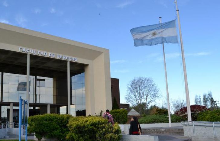 La facultad de Derecho de Lomas se sumó a la jornada.