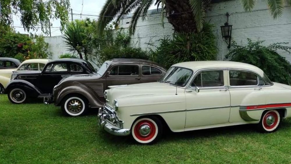 La exposición será para socios de clubes de autos antiguos.