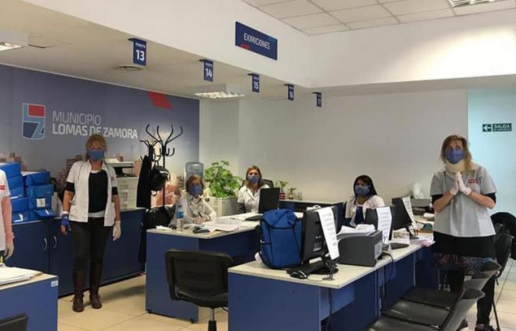 Profesionales se van rotando por turnos.