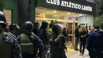 Clima tenso en Lanús tras la derrota contra el Halcón de Florencio Varela. Clima tenso en Lanús tras la derrota contra el Halcón de Florencio Varela.