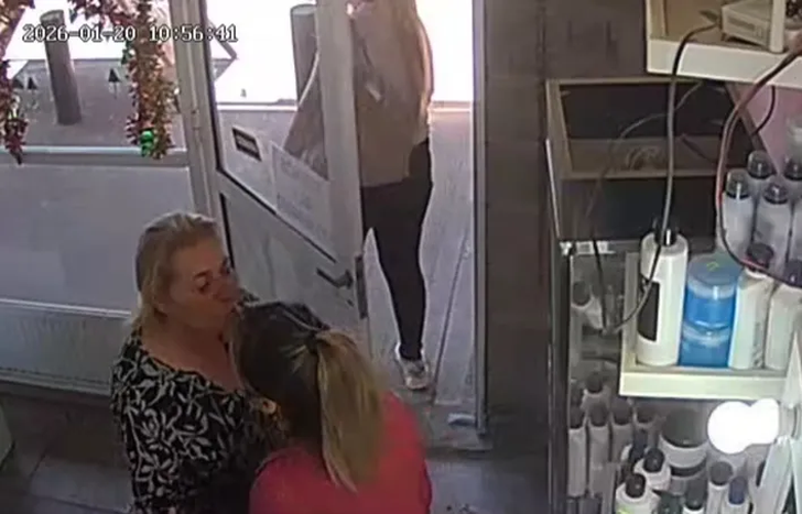 Las imágenes de las gitanas acusadas.