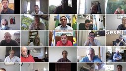 Algunos intendentes tomaron la palabra.