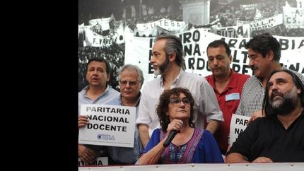 docentes advirtieron un posible paro en abril si no hay acuerdo