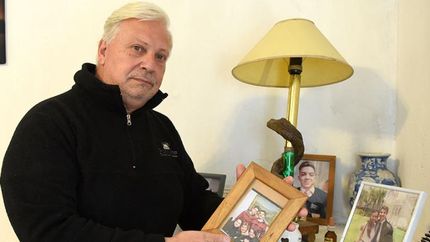 a los 65 no pierde la esperanza de encontrar a su madre biologica