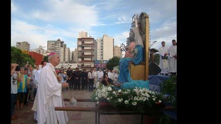 La ceremonia será presidida por monseñor Jorge Lugones. La ceremonia será presidida por monseñor Jorge Lugones.