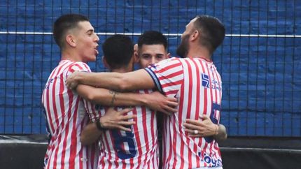 El equipo de Lomas ajusta detalles para el domingo. El equipo de Lomas ajusta detalles para el domingo.