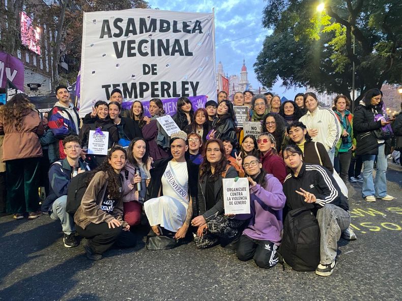 La Asamblea Vecinal de Temperley particip&oacute; este mi&eacute;rcoles de la marcha por Ni Una Menos.&nbsp;