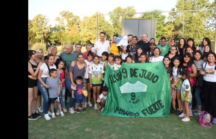 martín se reunió con cada equipo que recibió los vouchers.