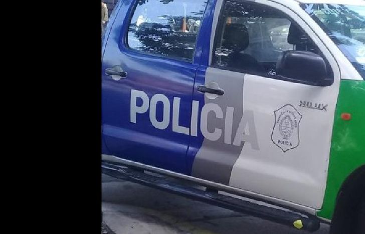 el cuerpo fue hallado por un patrullero tras un aviso al 911.