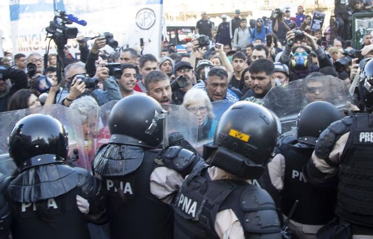 Este miércoles, se suma la CGT a la marcha contra el veto.