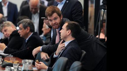 massot salio al cruce de carrio y dijo que el gobierno entero le teme