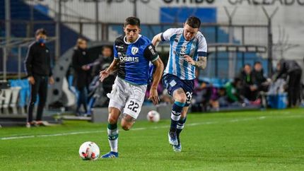 Álvarez tuvo una de las dos chances que tuvo el partido.