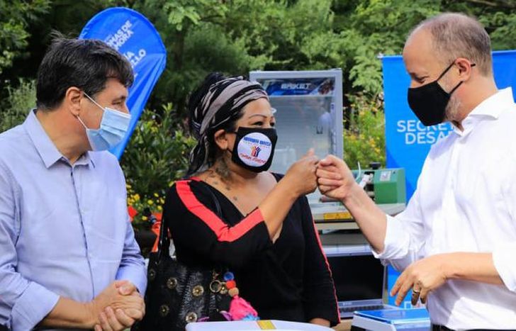 Nueve emprendimientos recibieron equipamiento.