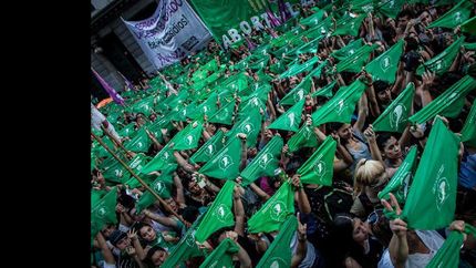 en las urnas exigimos el debate y la aprobacion del aborto legal