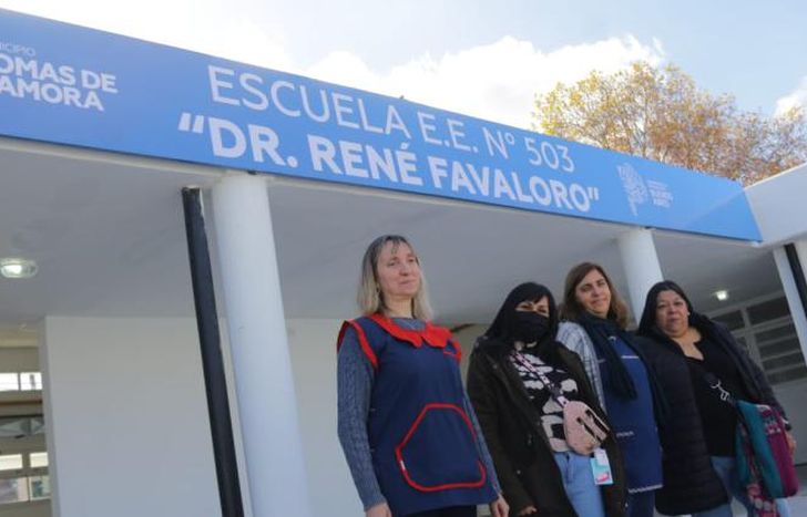 Directivos, docentes y familias vienen supervisando los trabajos en el lugar.