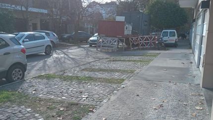 mas de 10 manzanas de banfield estan sin luz y no les dicen que pasa