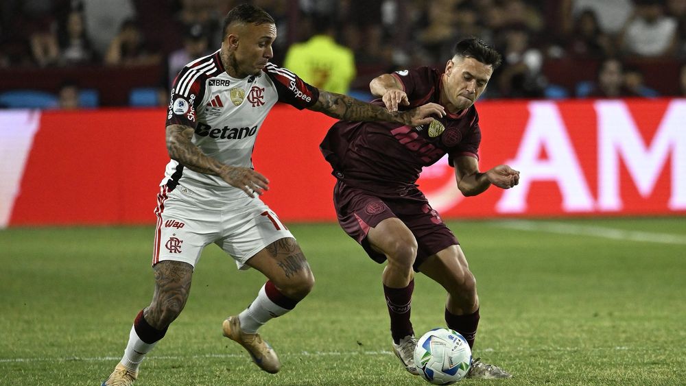 Lanús va por el segundo paso para hacer historia en Brasil. Lanús va por el segundo paso para hacer historia en Brasil.