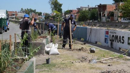 Operativos sobre Virgen de Itatí y Falucho, en Albertina.