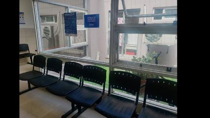 En las unidades sanitarias modificaron las instalaciones con el propósito de diferenciar las zonas de consultas de personas sanas y con síntomas de enfermedades.