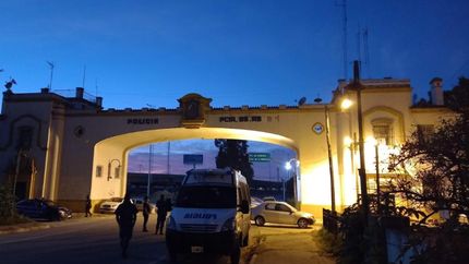 El detenido fue llevado a la Comisaría 10ª de Ingeniero Budge.