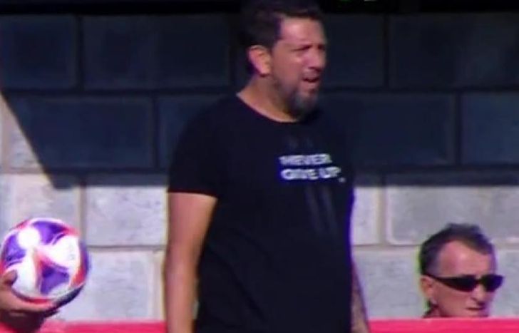 El Búfalo Szeszurak se fue muy enojado de Agronomía.