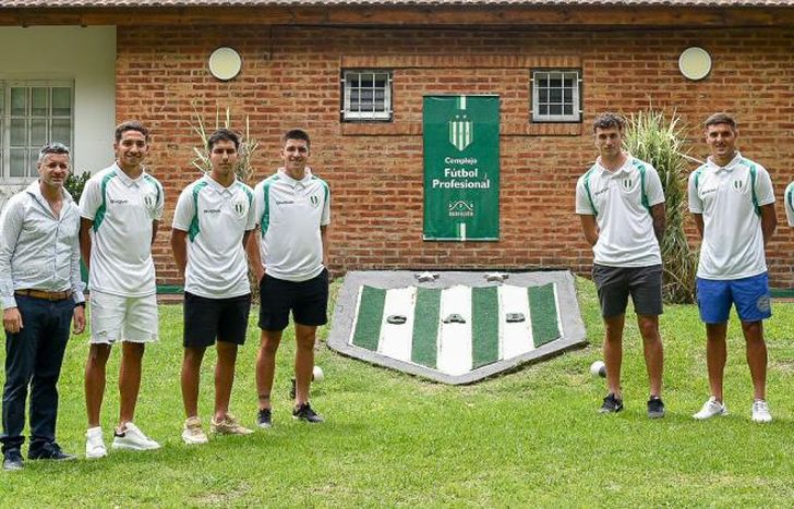 El Taladro le hizo contrato a seis juveniles