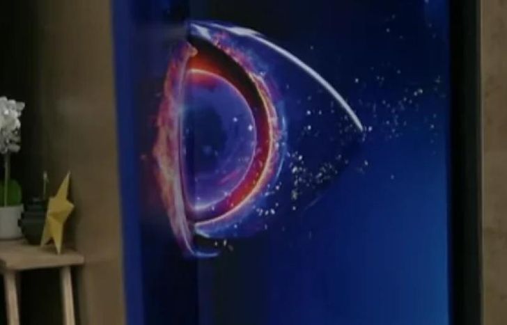 La puerta giratoria.