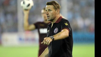 a la falta de gol, carboni no le encuentra explicacion