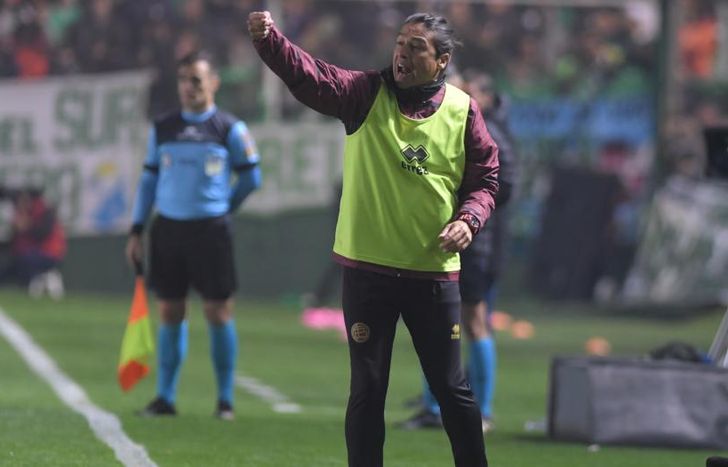 Salomón no le encuentra la vuelta.