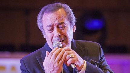 Legendario cantor.