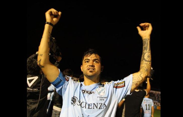 El ídolo del pueblo Celeste se despide del fútbol profesional.