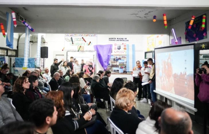 La Secundaria N°89 funciona en el CREU de Lomas.