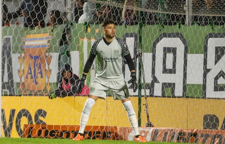 Facundo Sanguinetti, el dueño del arco de Banfield.