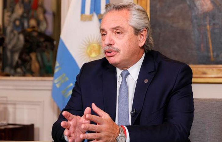 Alberto Fernández confirmó que tiene Coronavirus.