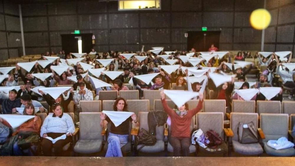 Recordaron el 48° aniversario de la primera ronda de las Madres de Plaza de Mayo.