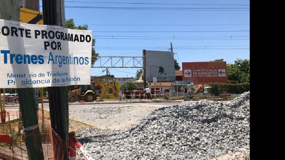 Reclaman a Trenes Argentinos que acelere la obra en la barrera de San Martín