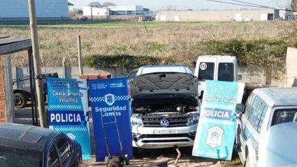 En el allanamiento encontraron la camioneta de una víctima.