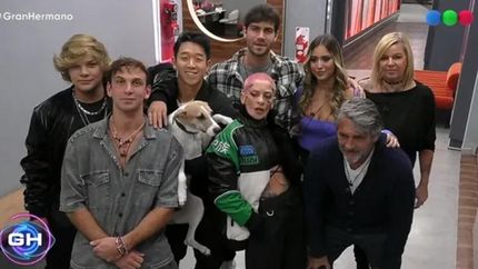 Los ocho jugadores.