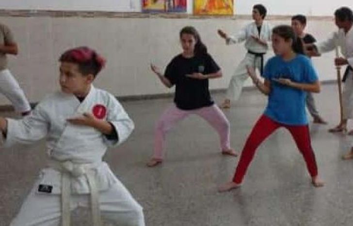 Para que tengan los materiales que necesitan.