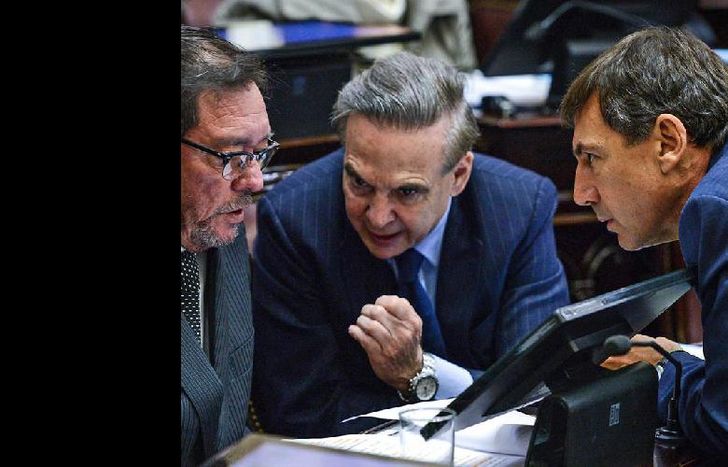 Pichetto impulsa una negociación con gobernadores.