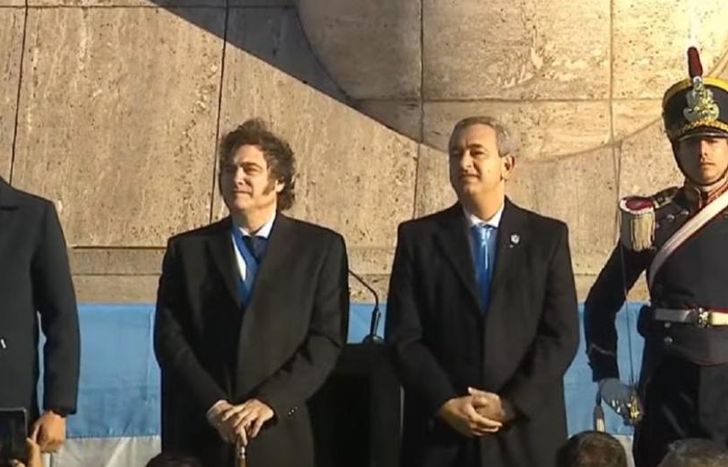 Milei, junto a Pullaro y Javkin.